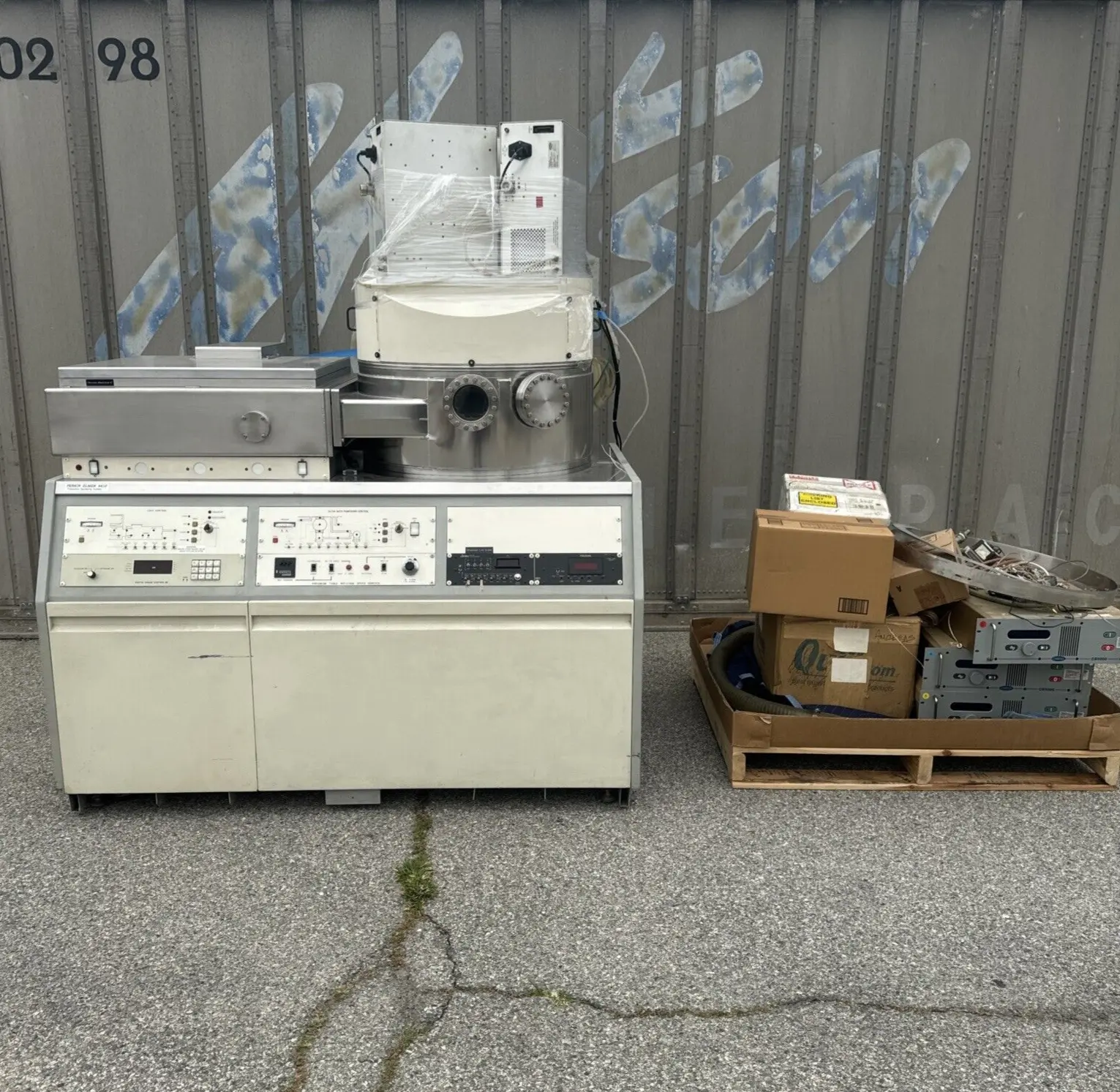 Used PerkinElmer 4410 Deposition Equipment California US | Davliegogo LLC #1706860