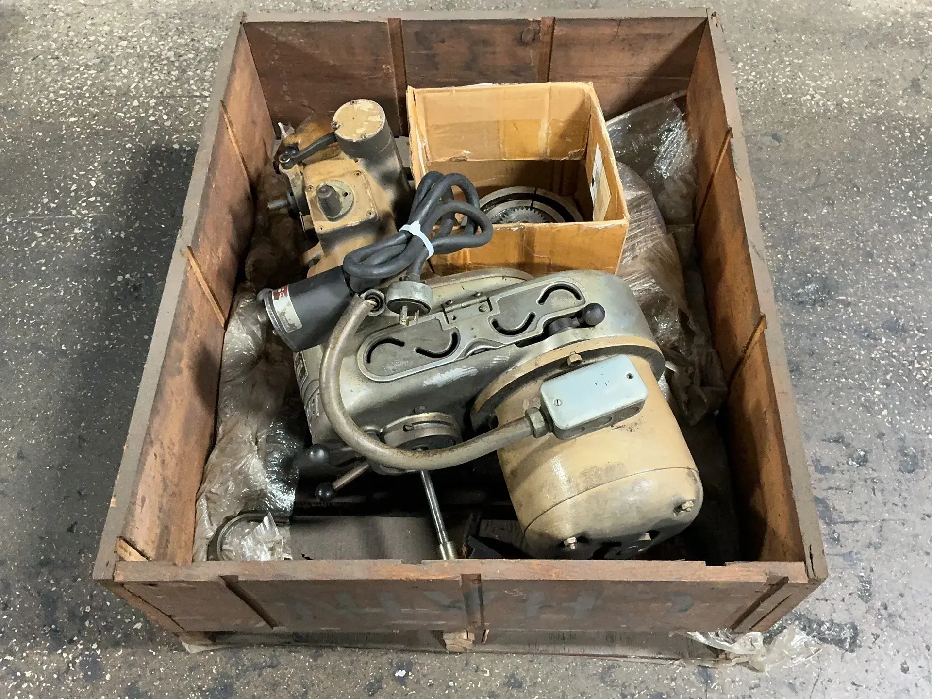 Used BRIDGEPORT _UNKNOWN_ Milling Attachments & Heads Ohio US | HGR 24 #1545309