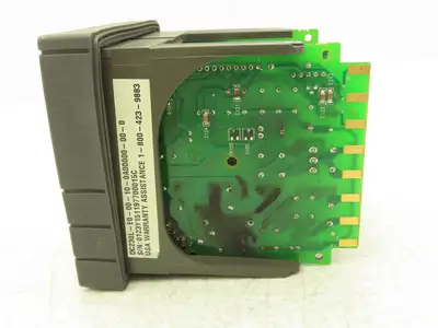 Honeywell UDC2300 Mini-Pro Temperature Controller DC230L-E0-00-10-0A00000-00-0