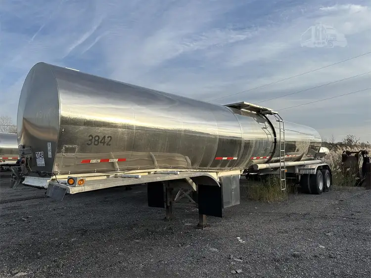 Used 1986 STAINLESS TANK & EQUIPMENT _UNKNOWN_ Tanker Trailers Indiana US | Lakeshore Equipment Sales #1546608