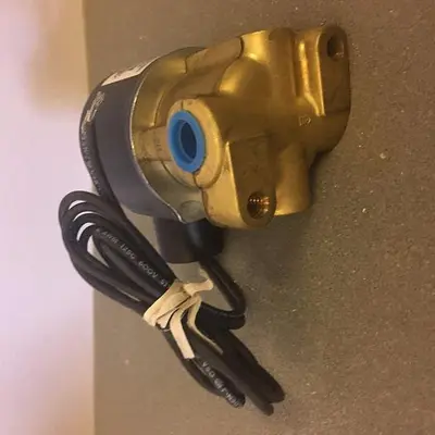 AIRMATIC ALLIED 250X-11 240/60 VOLTS