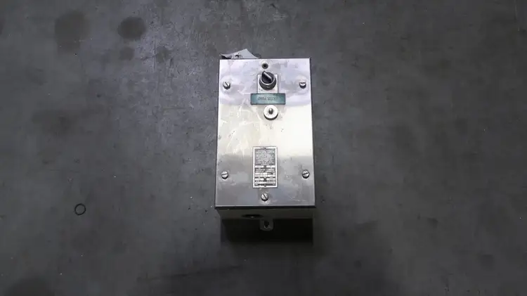 Used ALLEN-BRADLEY 509-BGD Switchgears British Columbia CA | Lenmark #244451