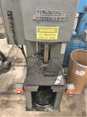 USED DENISON MULTIPRESS DENISON MULTIPRESS SO87MC204FSD267D210S206 PRESS