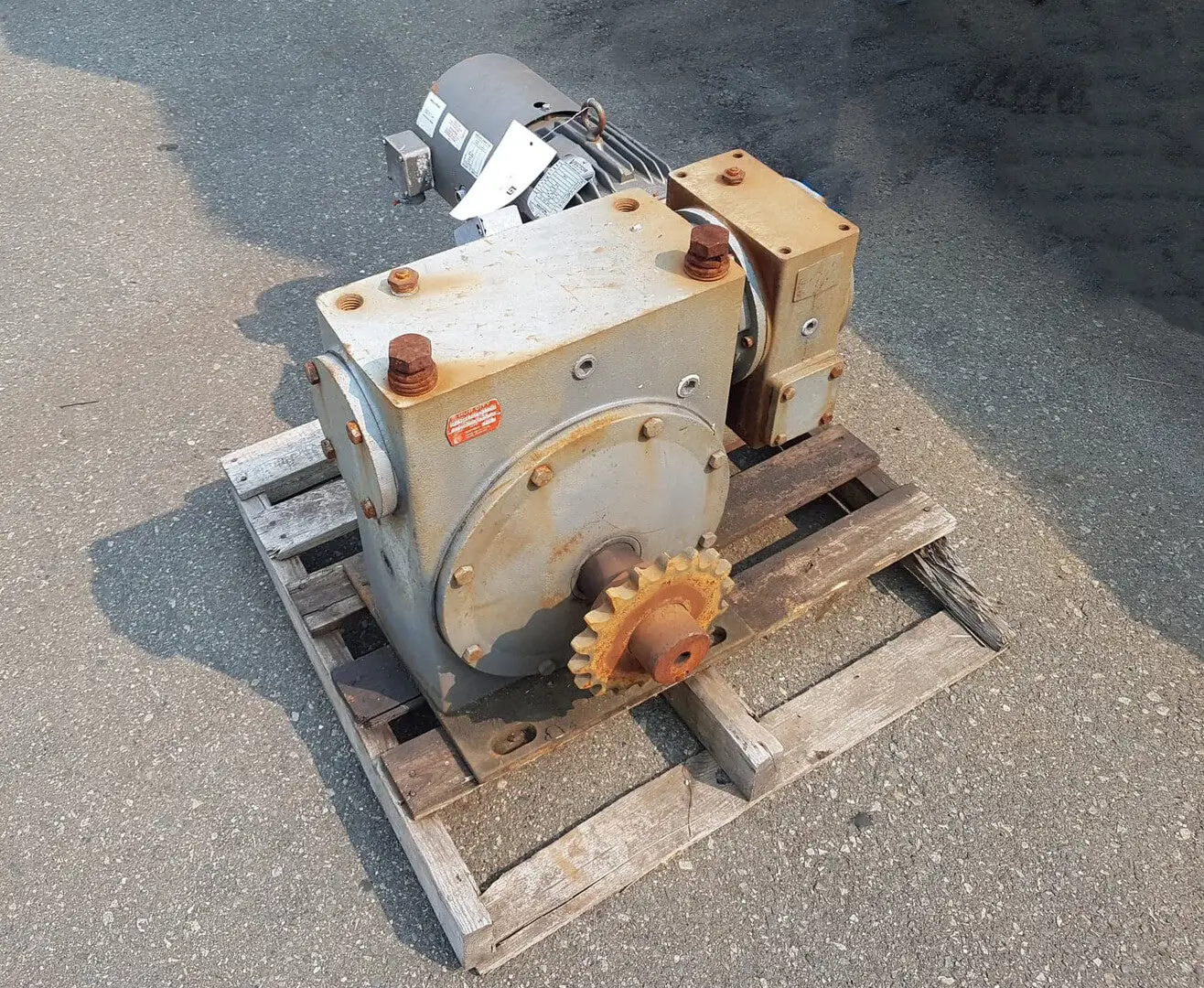 USED HUBBELL 700 - 600/1 RBLR