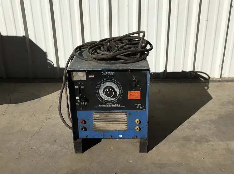 Used MILLER DIALARC 250 AC/DC Tig Welders Texas US | FMI Trading #679203