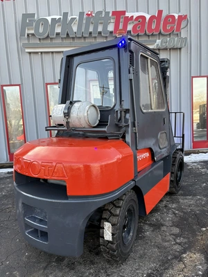 USED 1998 TOYOTA 52-6FGU35