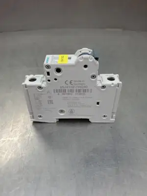 USED Siemens 5SJ4102-7HG40 Circuit Breaker, 1 Pole, 2A