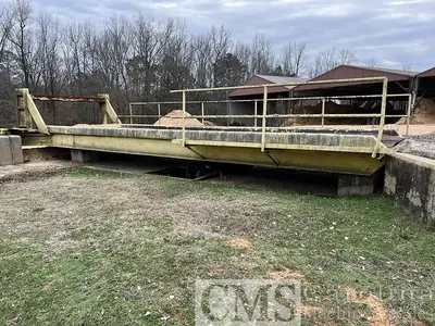 Unknown Trailer Tipper