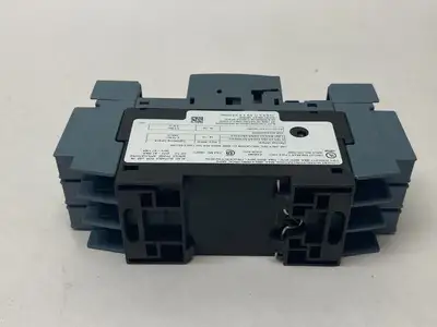USED SIEMENS SIRIUS MOTOR STARTER CIRCUIT PROTECTOR FRAME SIZE S00