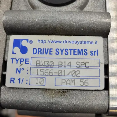 New | in-Stock SERVO ROBOT _UNKNOWN_ Servo Motors | ND Industrial Surplus #1219411