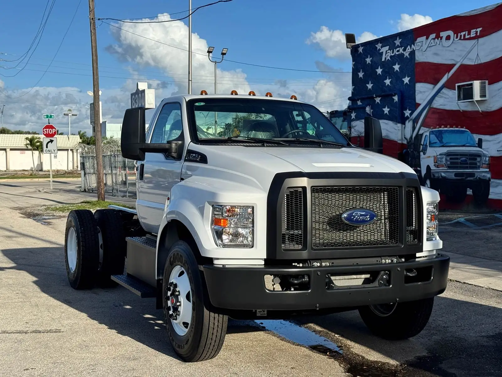 Used 2025 FORD F-750 Cab Chassis trucks Florida US | Truck and Van Outlet #1509240