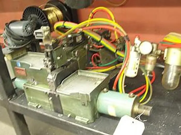 7166-140 Crafford Model D Air Operated Link-O-Matic Machine, Bench Model S/N: M505C