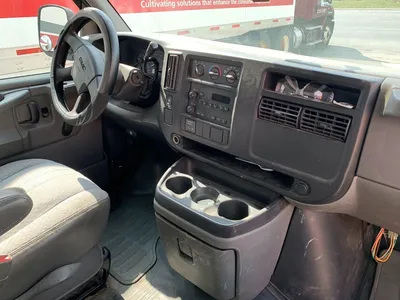 2006 GMC 2500 CARGO VAN | Levy Recovery Group (10)