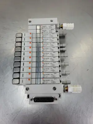 USED SMC VQ1101N-51/VVQ1000-10A-1