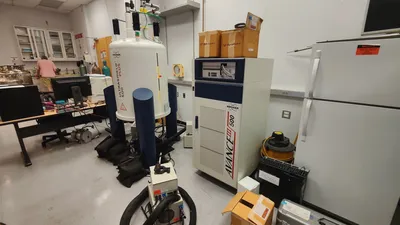 Used BRUKER AVANCE III NMR Massachusetts US | MR Resources #1393661
