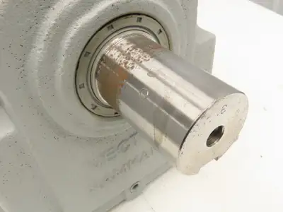Vector Namkang 7.5HP-F205-30 Inline Gear Motor 30:1 Ratio 60rpm 5.5kw 460V 3PH