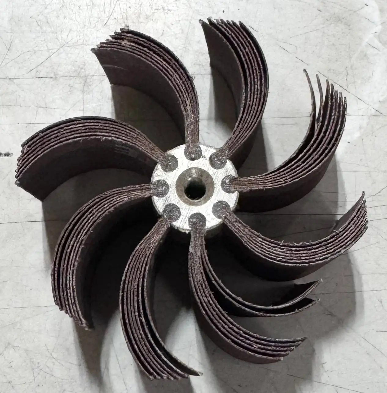 Merit 3-3/4" x 1-1/2" Bore Polisher 180 Grit Aluminum Oxide