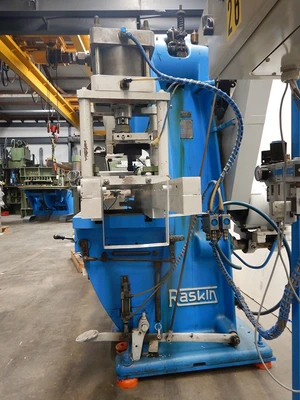USED RASKIN + FESTO 30 TON