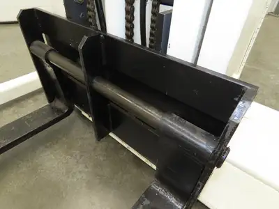 Crown 15BT Straddle Pallet Stacker Forklift 1400 lb 110" 12V Lift Manual Push