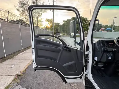 Used 2024 ISUZU NPR HD Box trucks Florida US | Truck and Van Outlet #1509183
