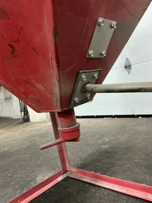 Used WATERLOO _UNKNOWN_ Blast Room (Manual Booth) Ohio US | Equipment Recovery Corp. #1331568