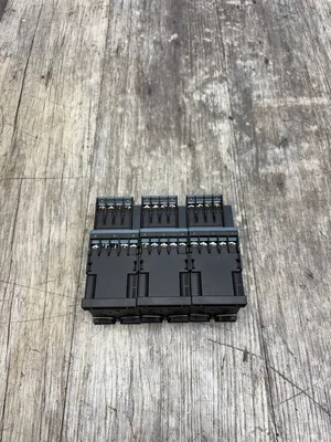Used SIEMENS 3RH2262-1BB40 Misc Electrical & Power Parts South Carolina US | ESS Industrial Equipment Sales #1309593