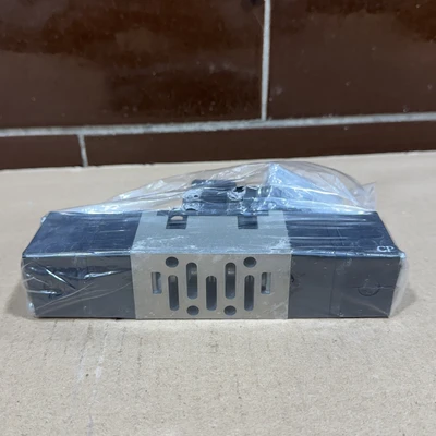 NEW SMC VP7-6-FG-D-3Z