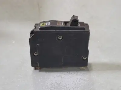 USED SQUARE D QO115