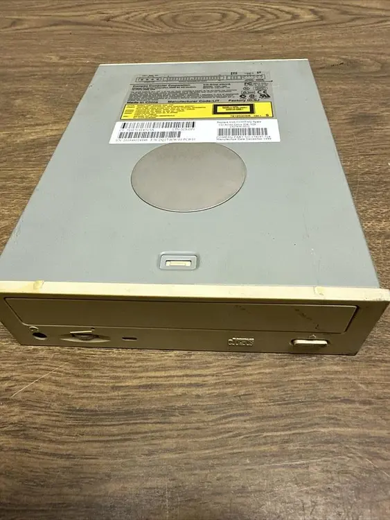 Used COMPAQ LTN-323 Computer Accessories Ohio US | Surplus Asset Holdings #1225764