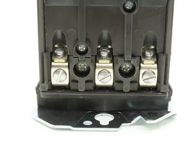 Allen Bradley 500F-AOD930 Size 0 Starter Contactor 575V 3PH 120V Coil w/Overload