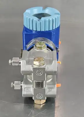 USED Foxboro FOXBORO PRESSURE TRANSMITTER IGP10-D20E1F-M1L1