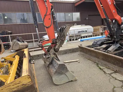 USED 2020 KUBOTA KX080-4S2