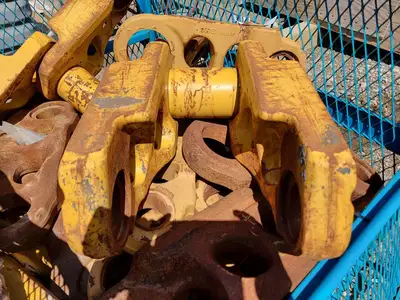 USED CATERPILLAR 6T-8049