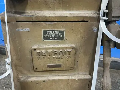 Used DETROIT TAP & TOOL DTR 411 Pedestal Type Grinders (Double End) Ohio US | HGR 24 #1280184