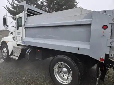 USED 2020 KENWORTH T270