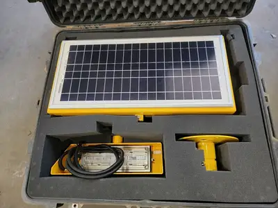 4 Case - Avlite Solar Aviation And Taxiway Light Kit