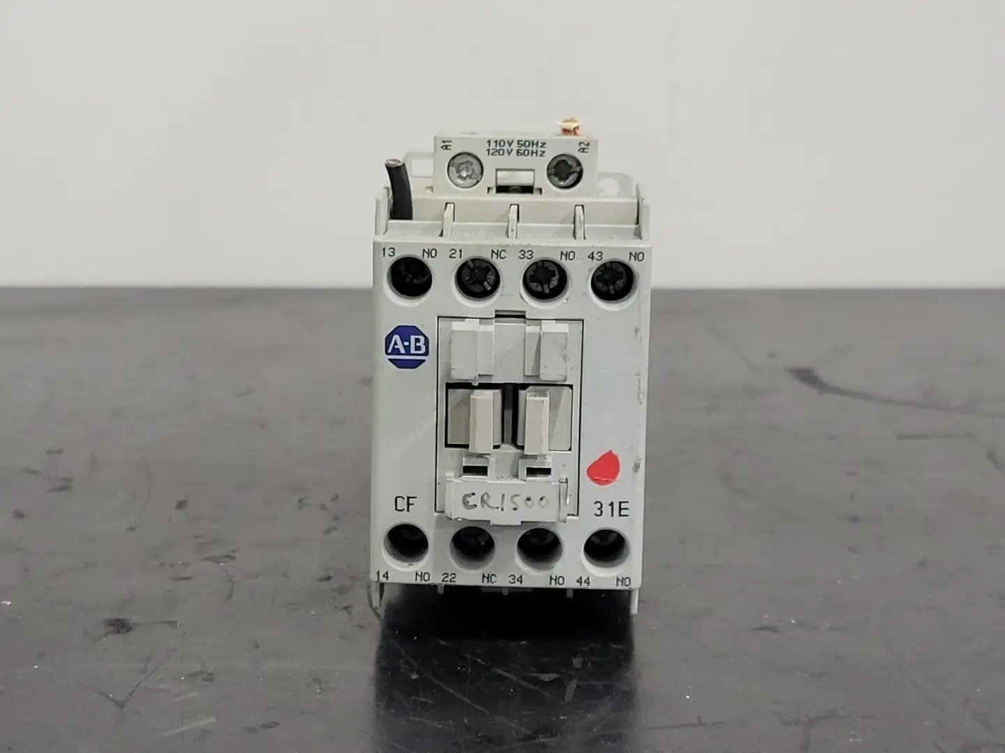 Used ALLEN-BRADLEY 700-CF310 Misc Electrical & Power Parts British Columbia CA | Lenmark #247000
