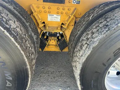 USED 2015 KENWORTH T800