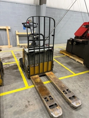 CATERPILLAR CAT / Towmotor 6,000Lb Electric Pallet Lifter Individual Machines | Midwest Machinery, LLC (2)