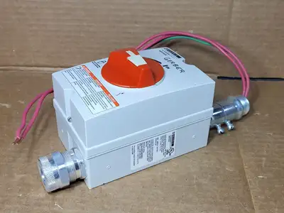 NEW SQUARE D MD3304X