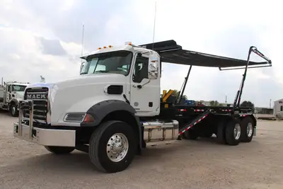 New | in-Stock 2026 MACK GRANITE 64BR Rolloff Trucks Texas US | Roll Off Truck World #1491907