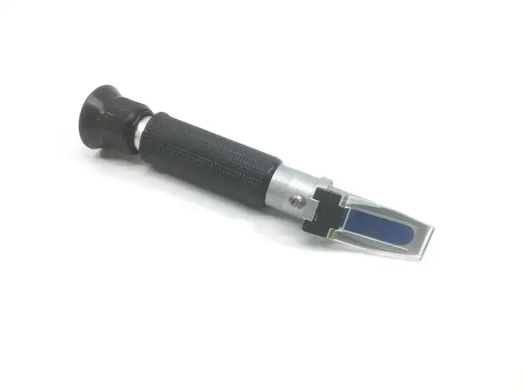 Used Unbranded Refractometer Refractometers Michigan US | Maverick Industrial Sales #1395679