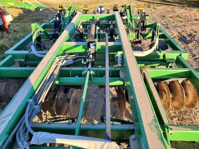 USED 2020 MCFARLANE QT209