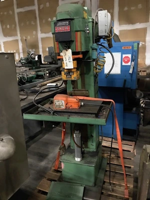 USED 1985 SNOW DR-3-R