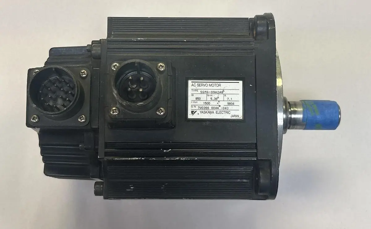 USED YASKAWA SGMG-09A2AB