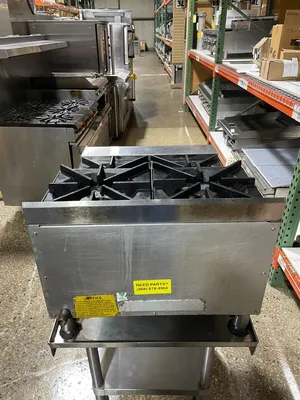 Used Star 804HA-SU Ultra-Max 4 Burner Commercial Step-Up Hot Plate