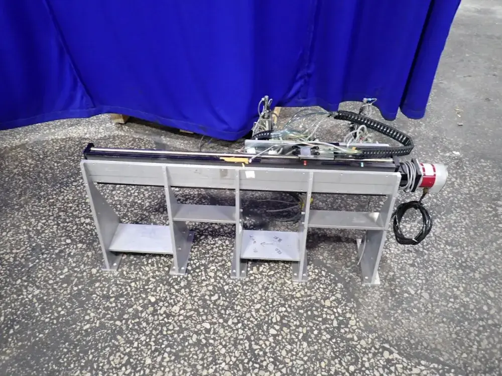Robot Arm  - M1-90636