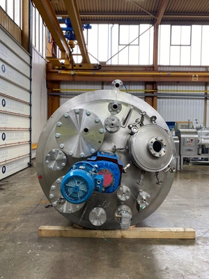 1998 PSV 4000 Litre Stainless Steel Reactors & Kettles | Perry Equipment (2)