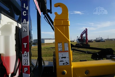 Used 2027 ISUZU FVR Hooklifts & Roll-Offs Texas US | Roll Off Truck World #1491763