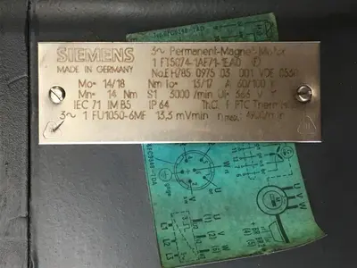 USED SIEMENS MOTOR 1FT5074-1AF71-4EA0